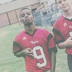 Meet your Posher, Cameron